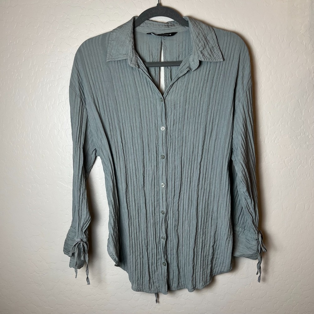 ZARA Green Long Sleeve Button Down Open Back Crinkle Top Women's Size S Adj Ties